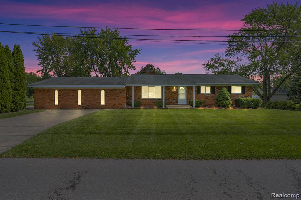 Birch St, Taylor, MI 48180