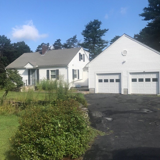 Upland Ave, Lunenburg, MA 01462