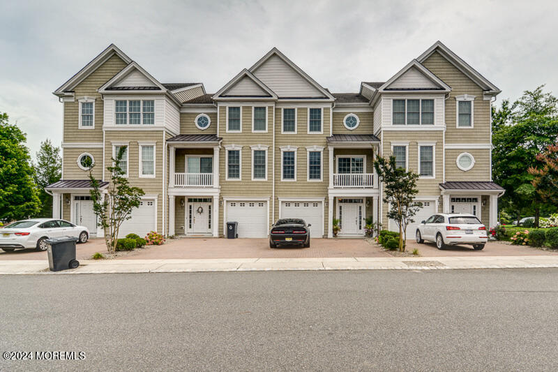 Crane Ct, Manahawkin, NJ 08050