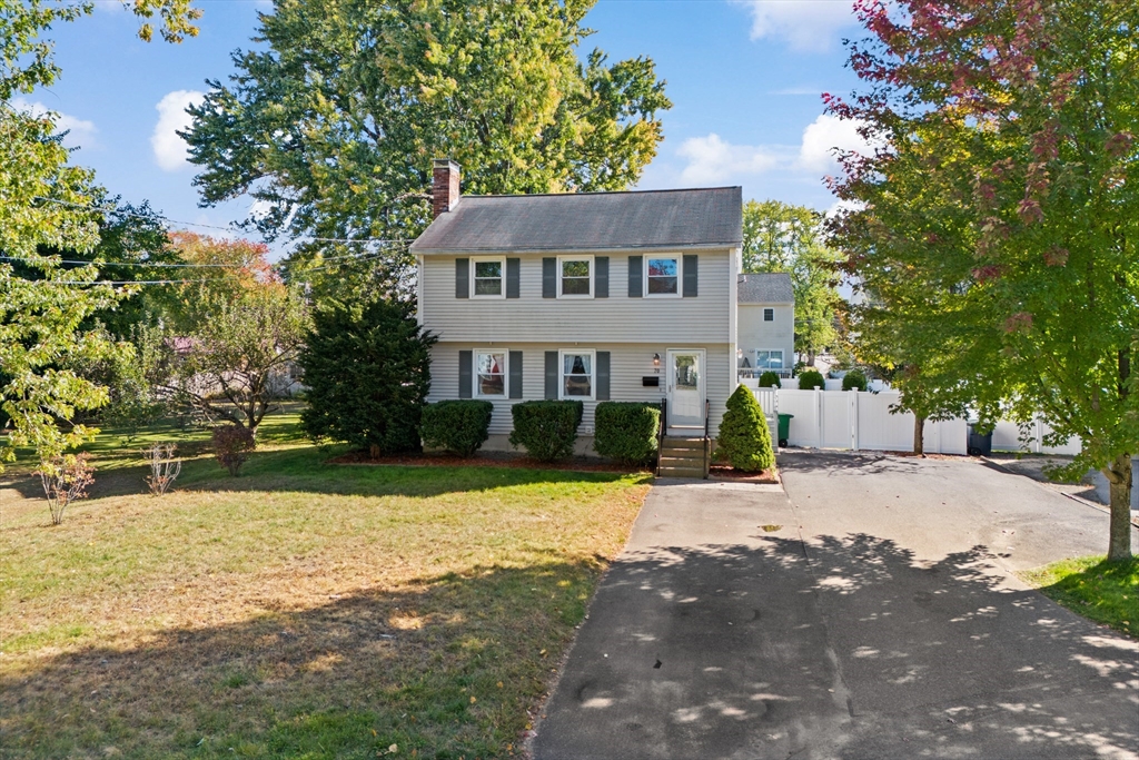 Underhill St, Nashua, NH 03060