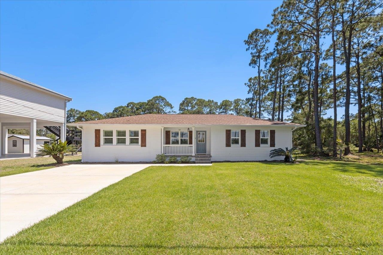 Mashes Sands Rd, Panacea, FL 32346