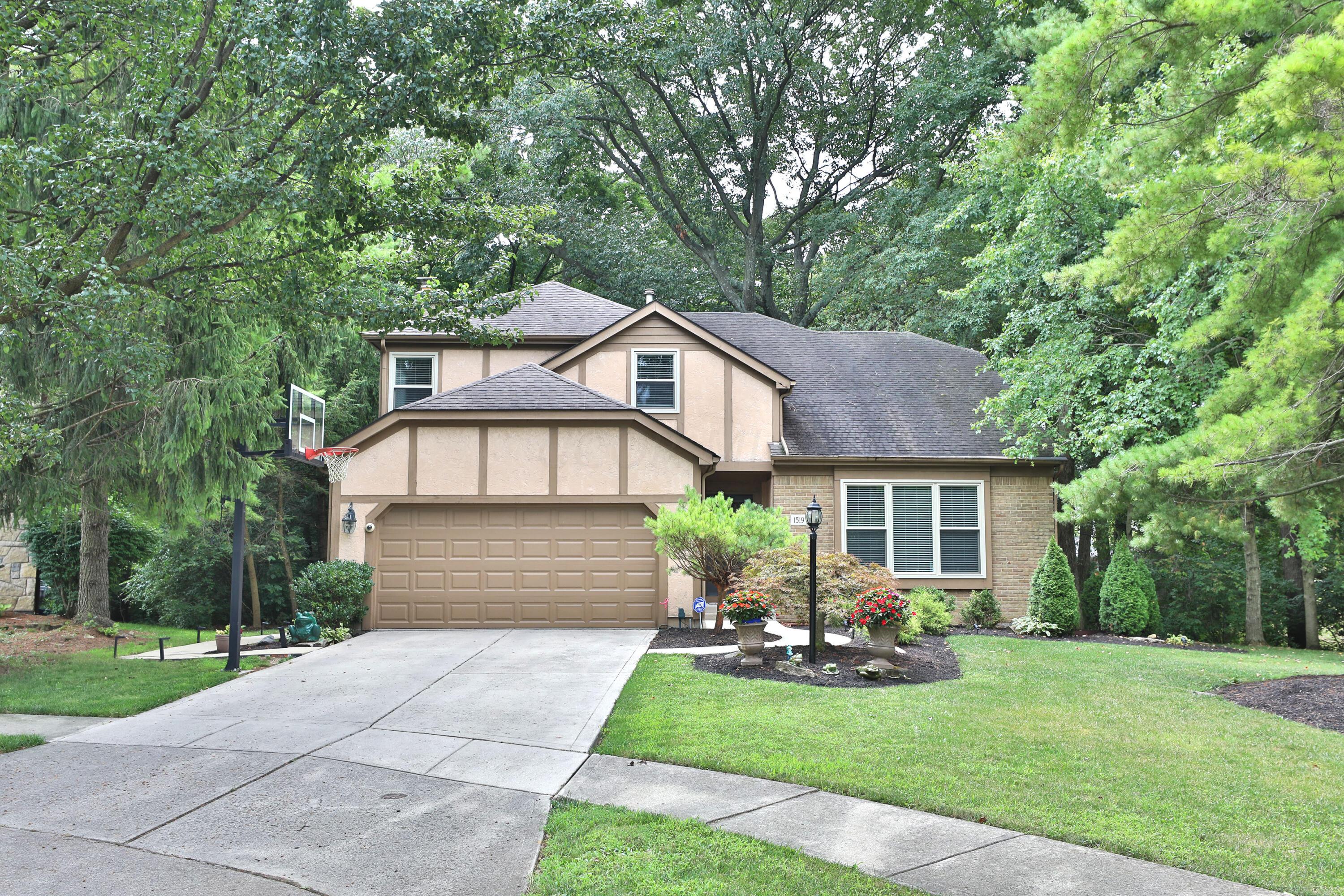 Eastmeadow Pl, Columbus, OH 43235