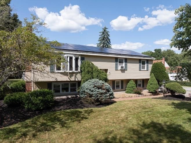 Medway Rd, Milford, MA 01757