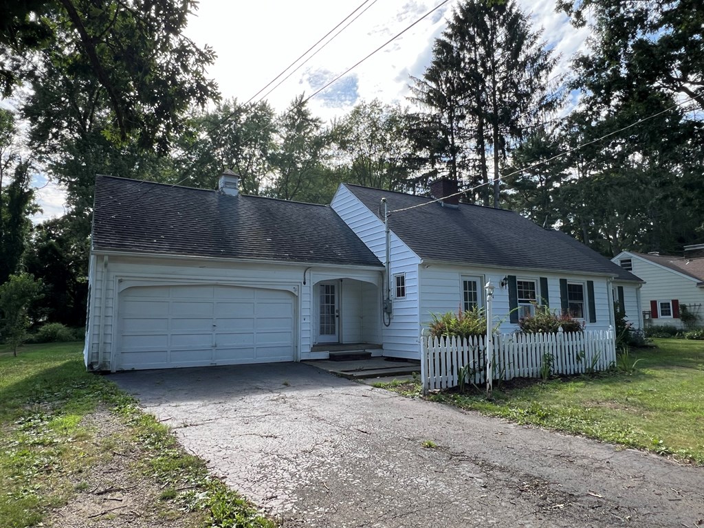 Oakdale Dr, Elmira, NY 14905