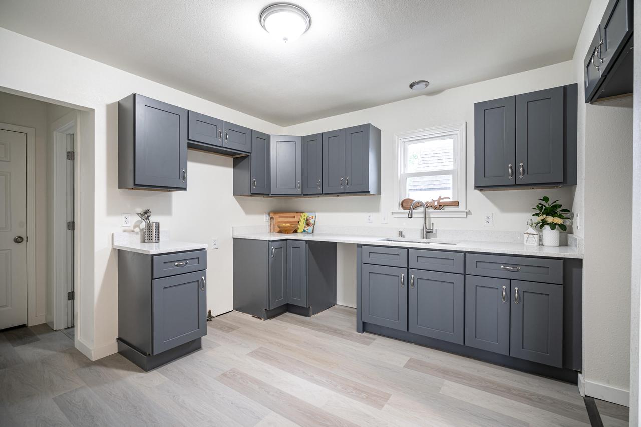 84th St, Milwaukee, WI 53222