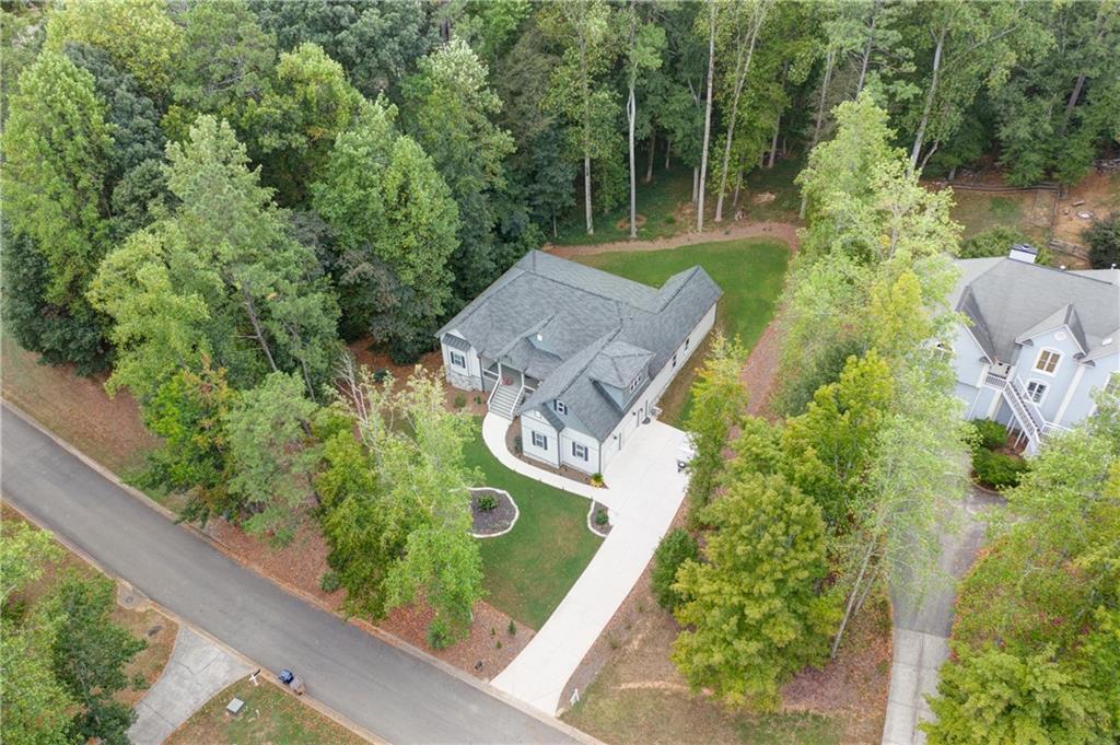 Red Fox Cir, Woodstock, GA 30188