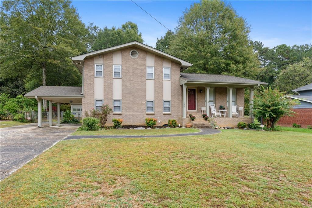 Barnesdale Dr, Jonesboro, GA 30236