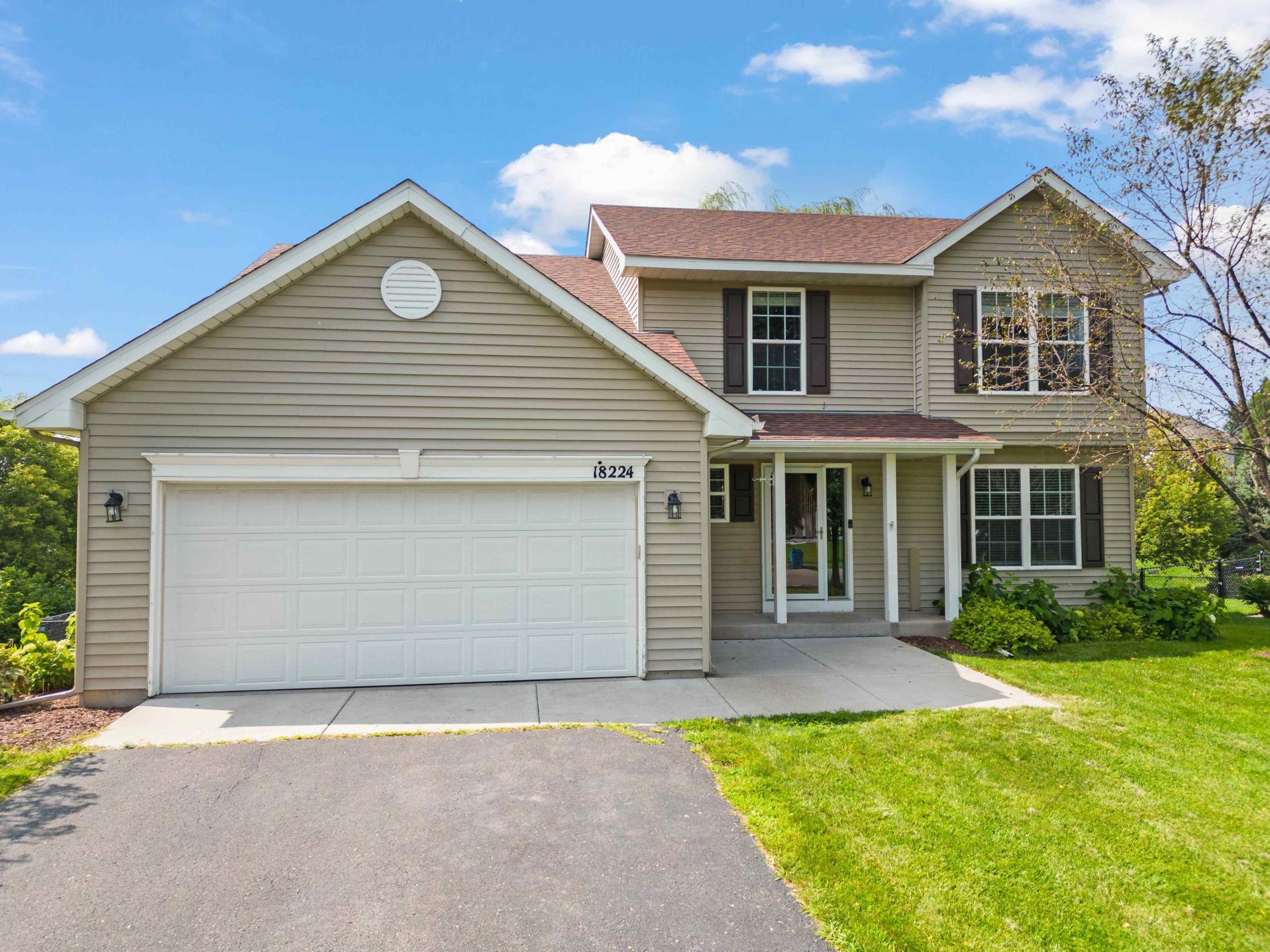 Trott Brook Pkwy, Elk River, MN 55330