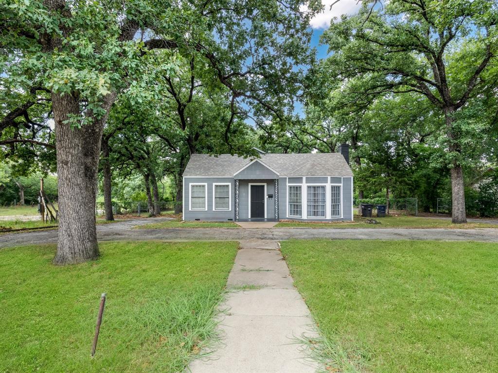 Mecca St, Fort Worth, TX 76119