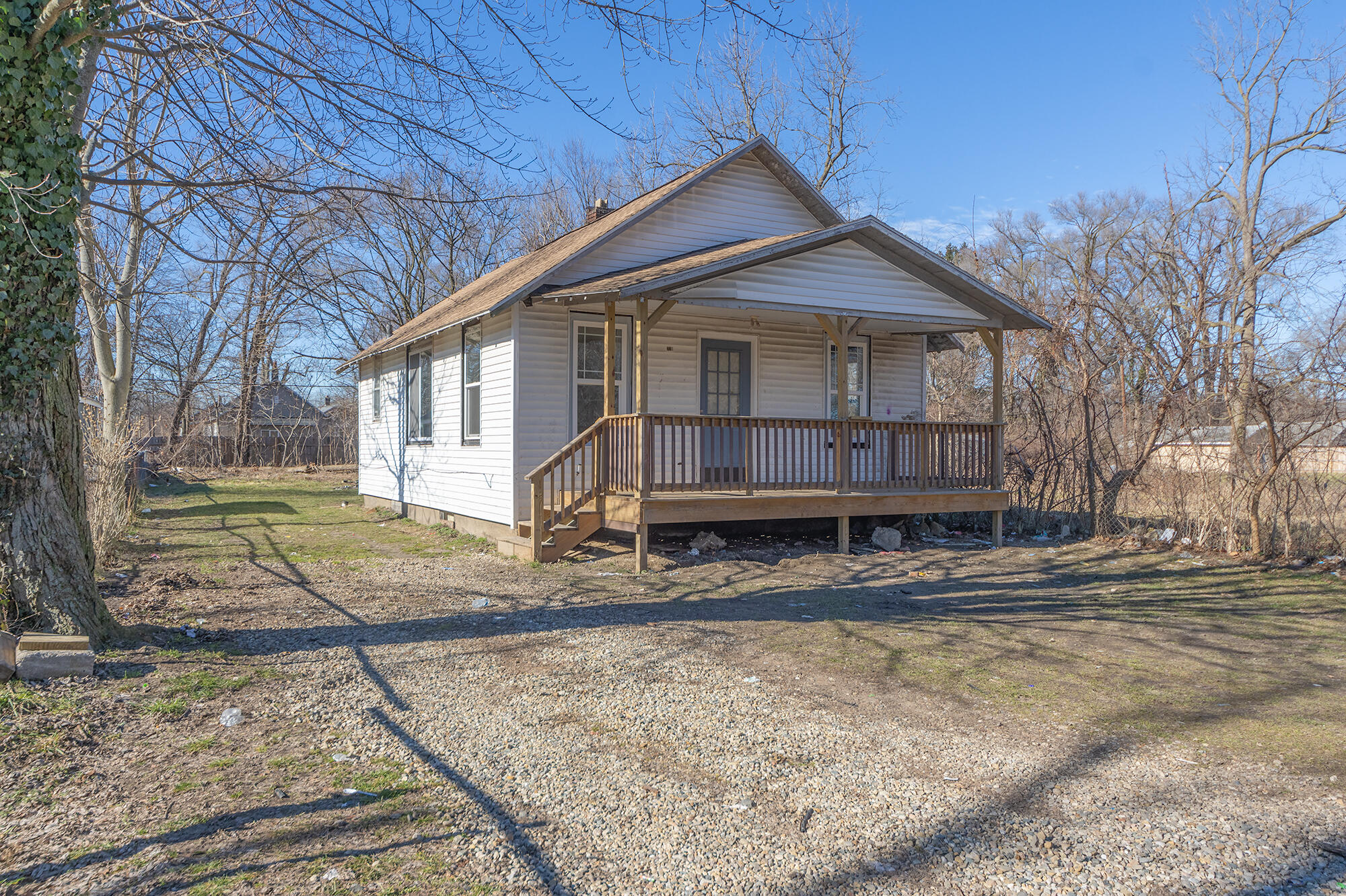 Walnut St, Benton Harbor, MI 49022
