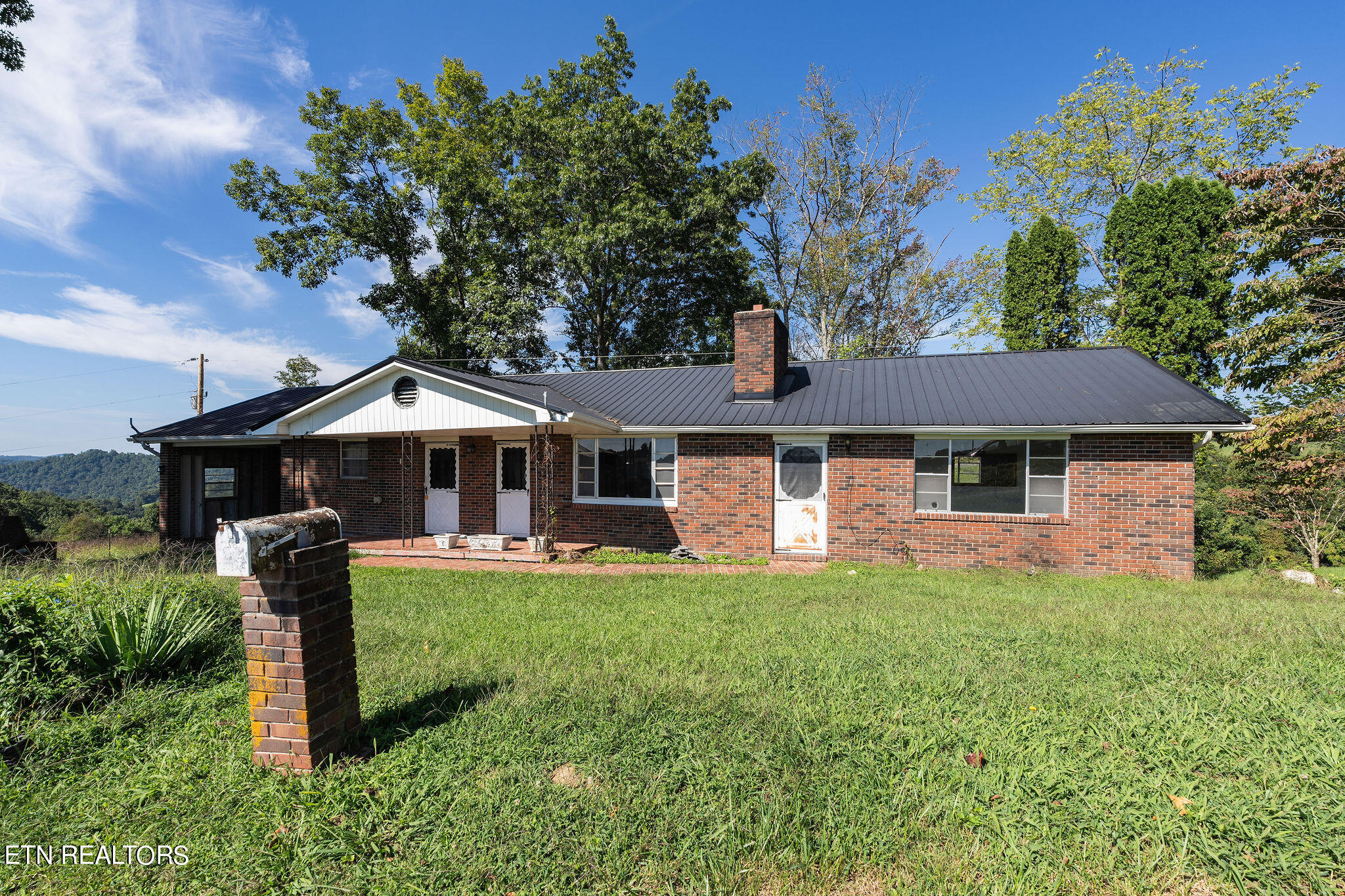 John Deere Rd, Harrogate, TN 37752