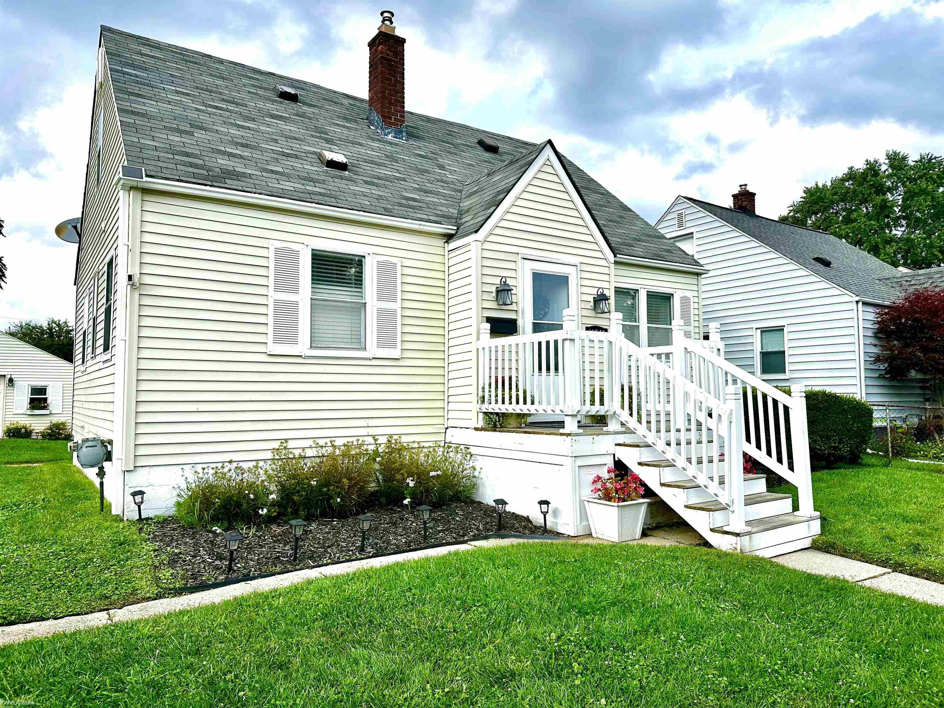 Victor St, Roseville, MI 48066