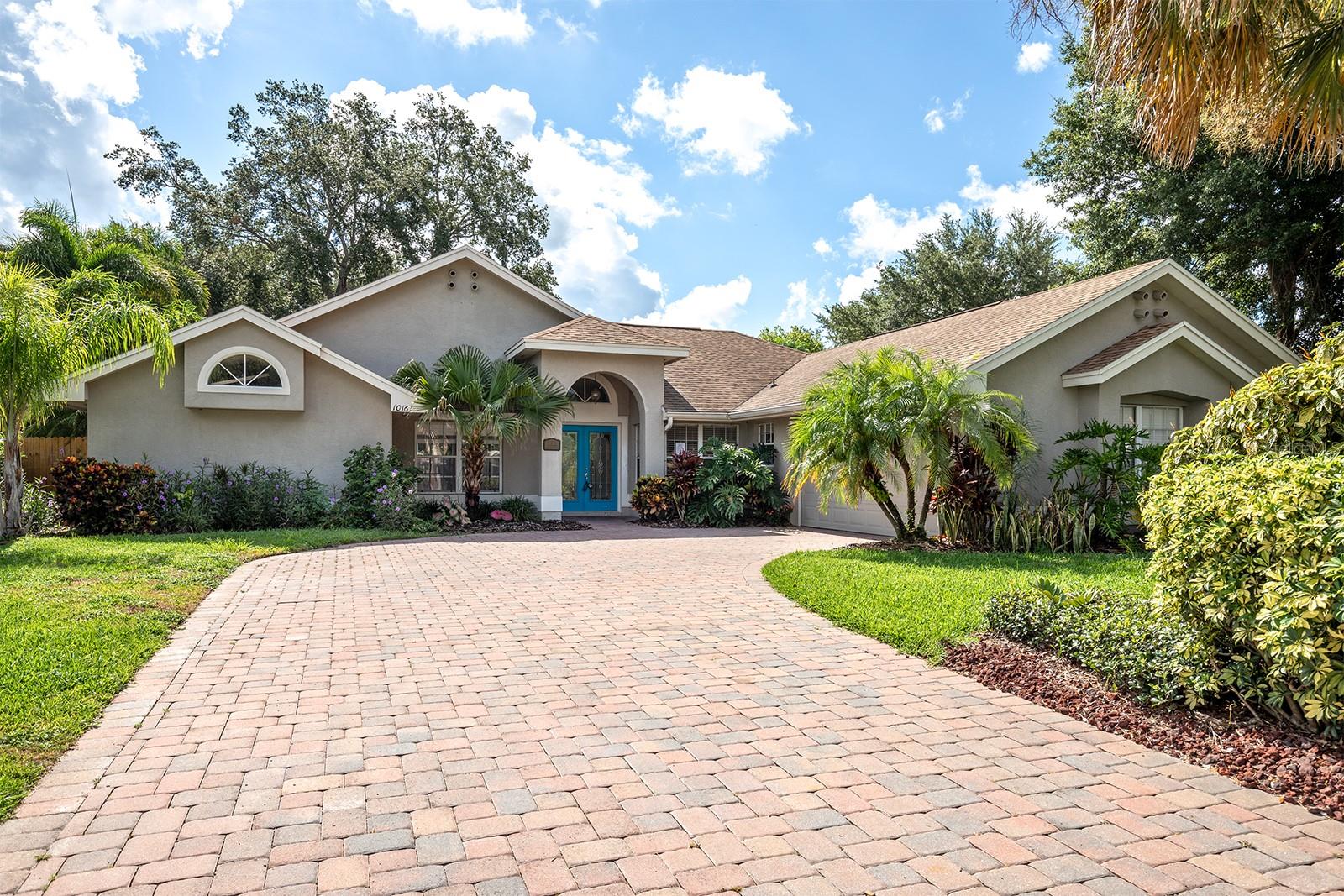 Brandon Cir, Orlando, FL 32836