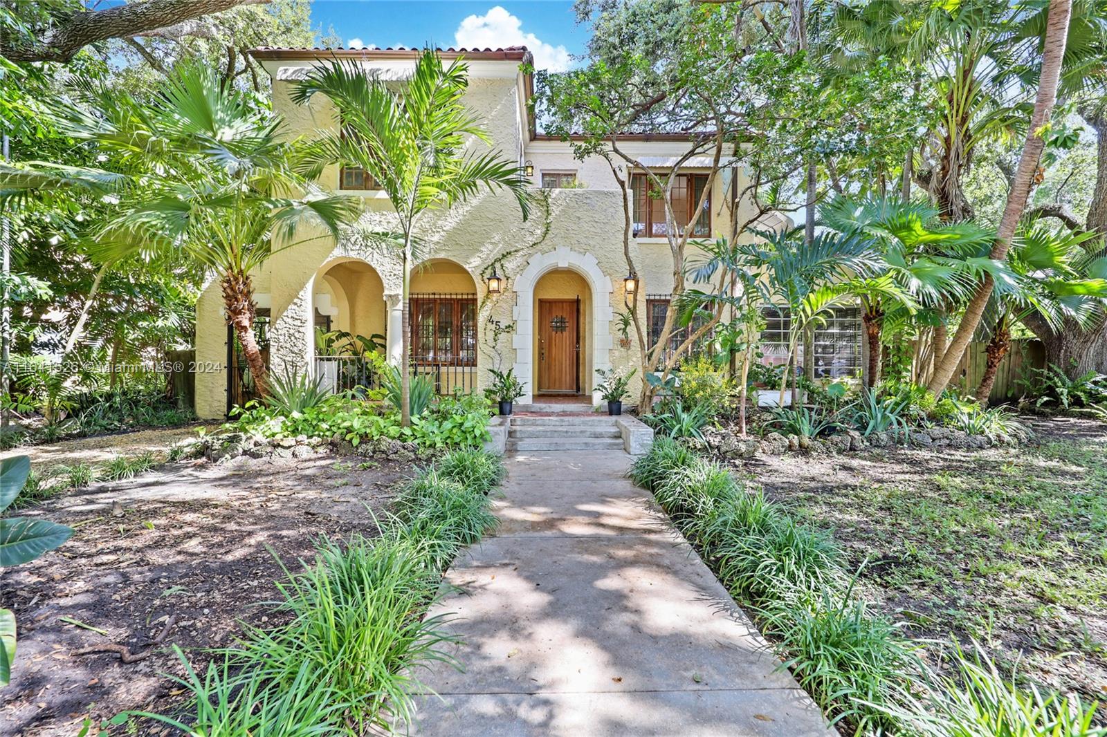 45th St, Miami, FL 33137