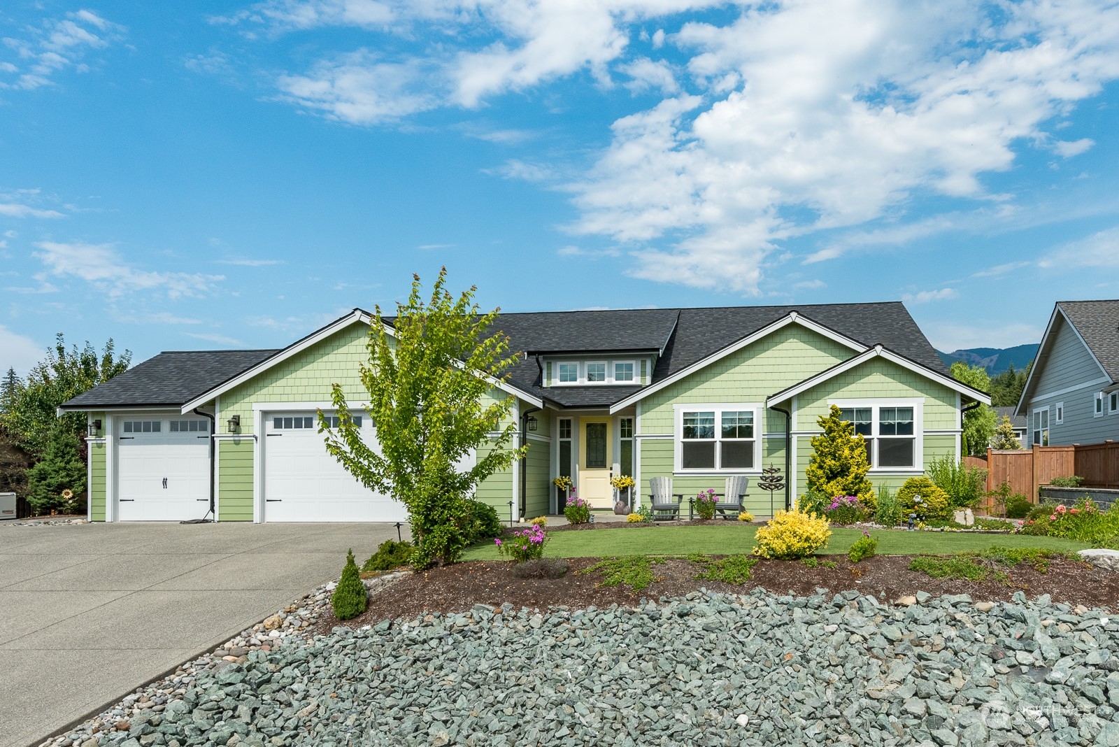 Nookachamp Hills Dr, Mount Vernon, WA 98274