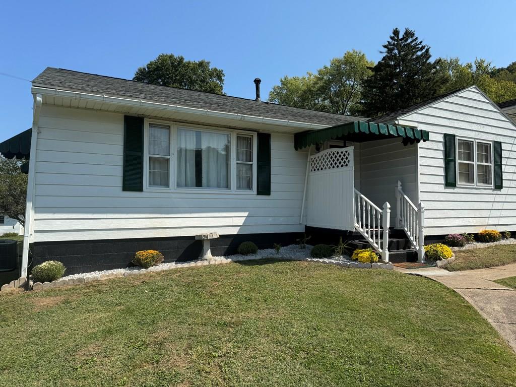 Main St, Paden City, WV 26159