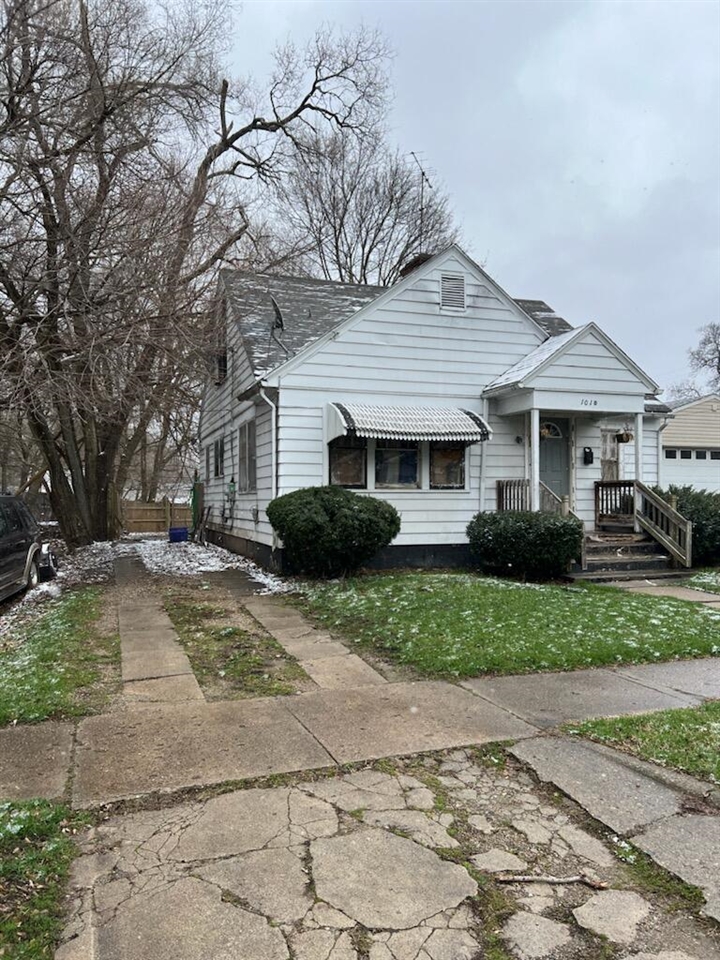 Cobb Ave, Kalamazoo, MI 49007