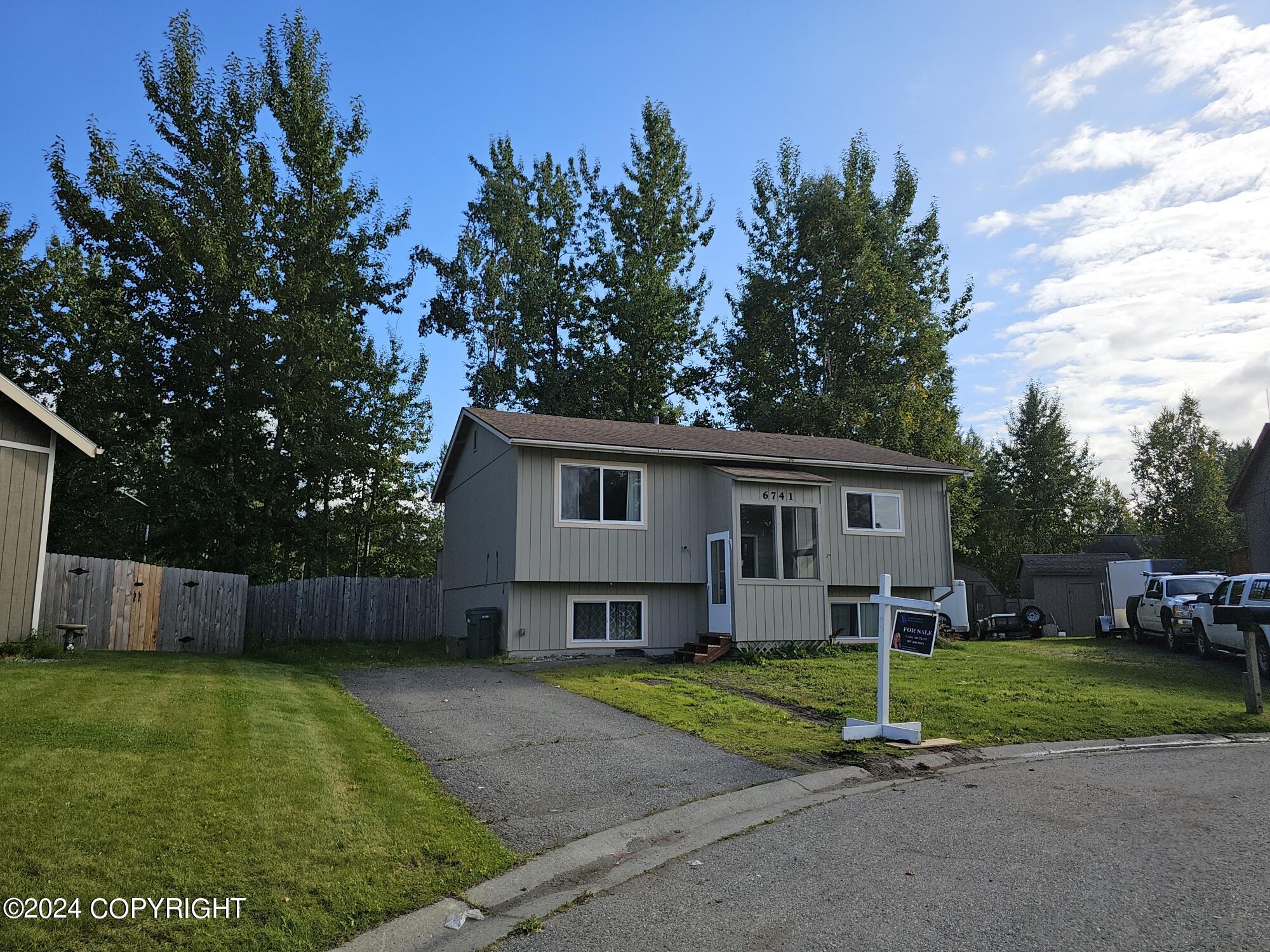 Eileen Cir, Anchorage, AK 99507