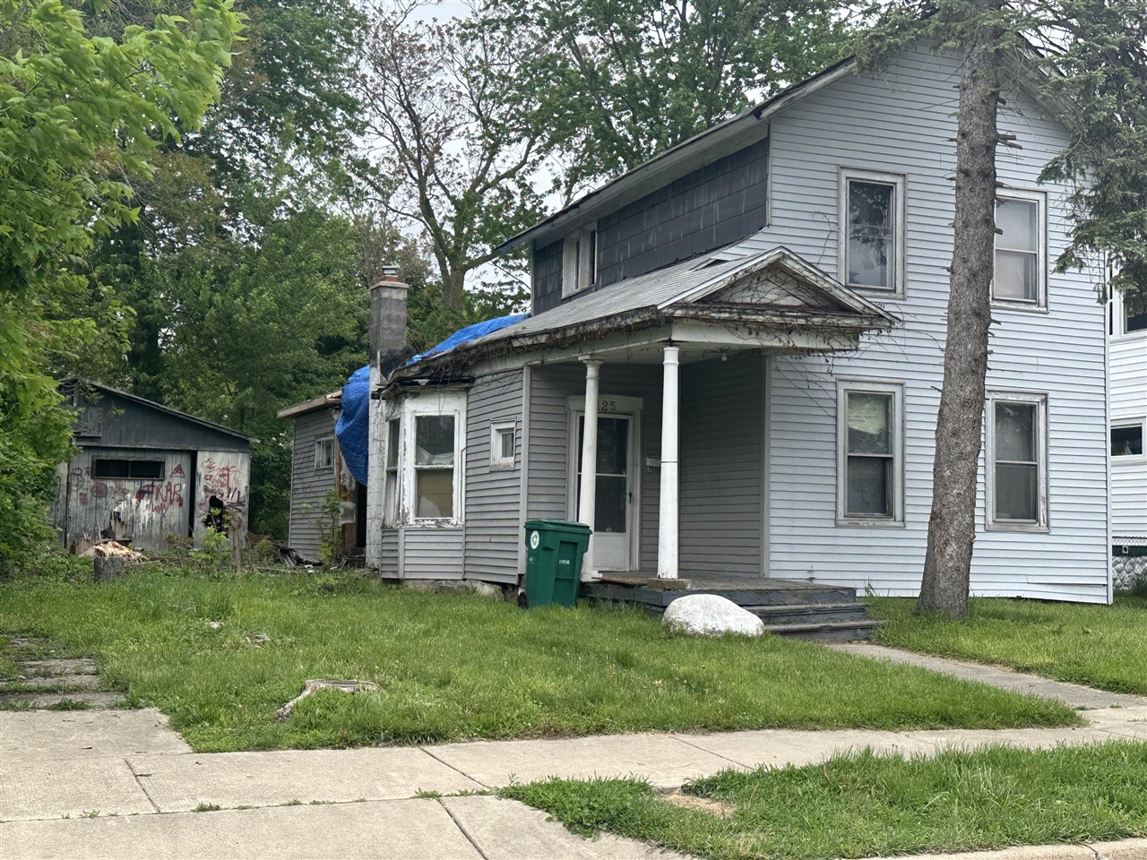 Cherry St, Battle Creek, MI 49017