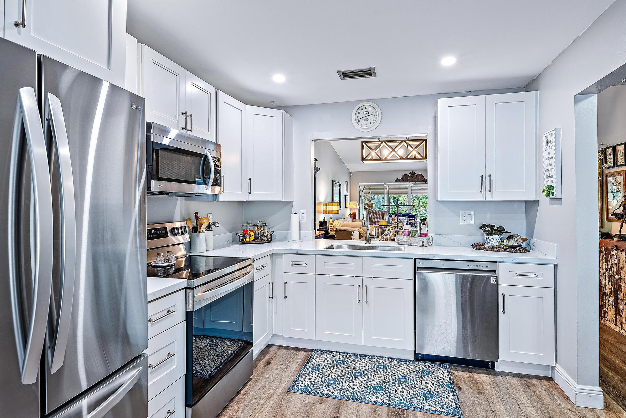 Lucerne Villas Ln, Lake Worth, FL 33467