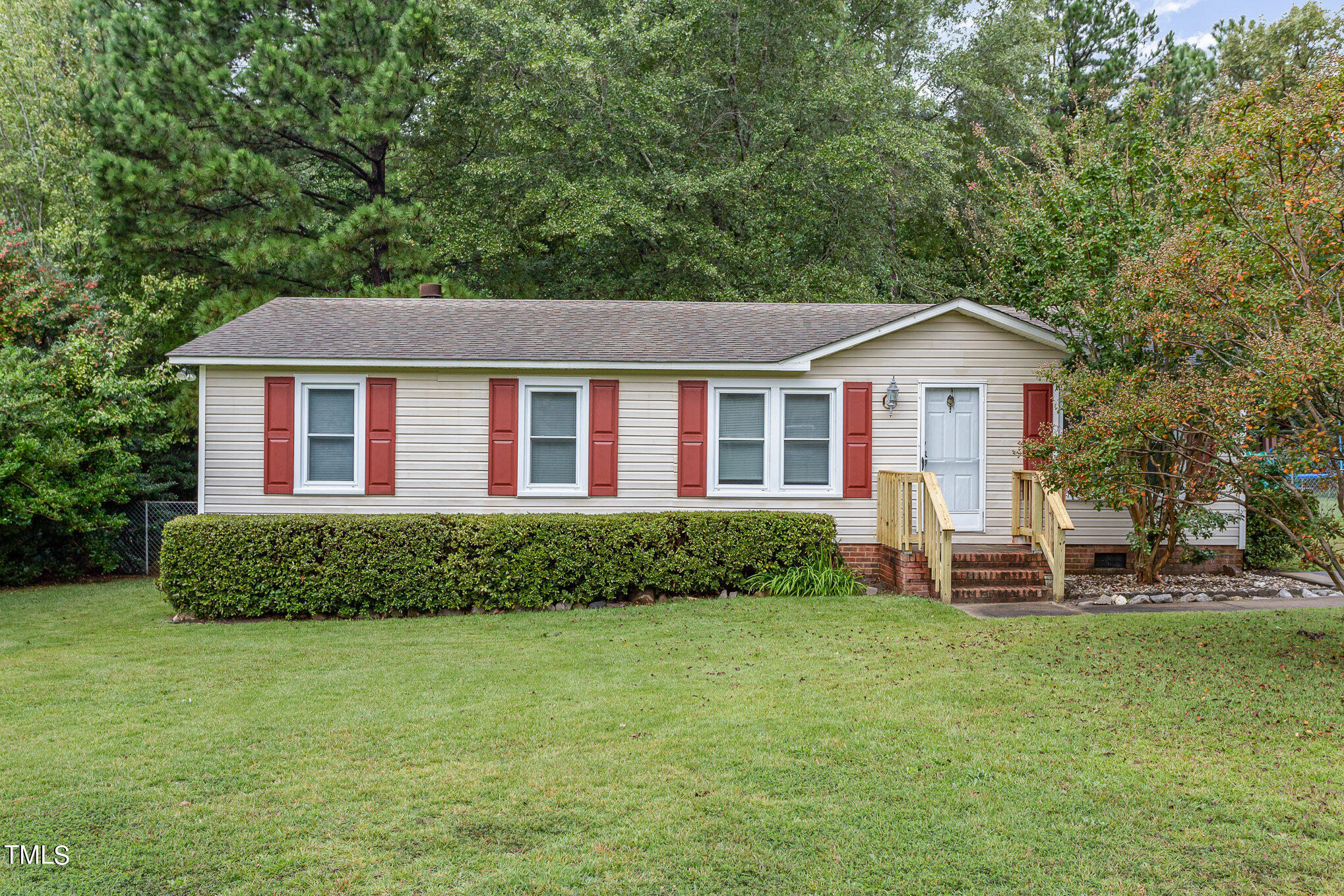 Woodbridge Dr, Spring Lake, NC 28390