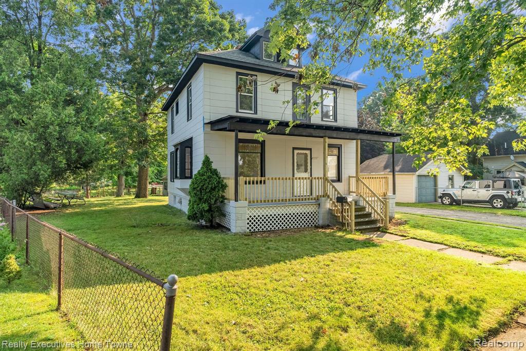 Peavey St, Port Huron, MI 48060