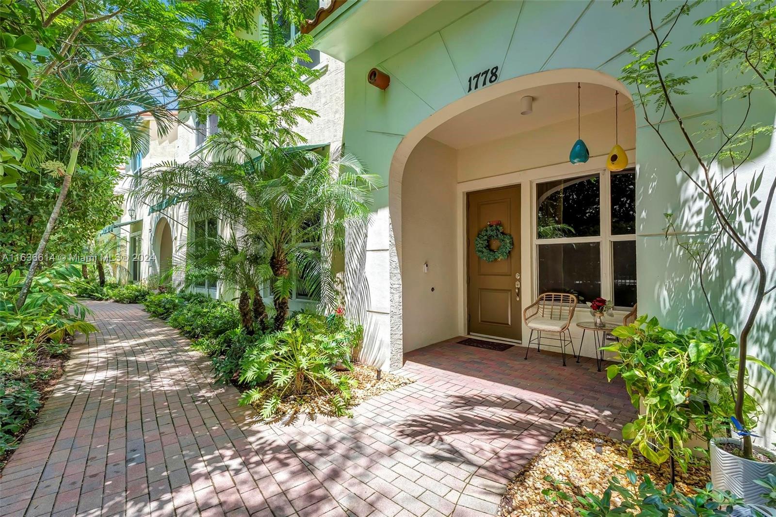 124th Pl, Pembroke Pines, FL 33028