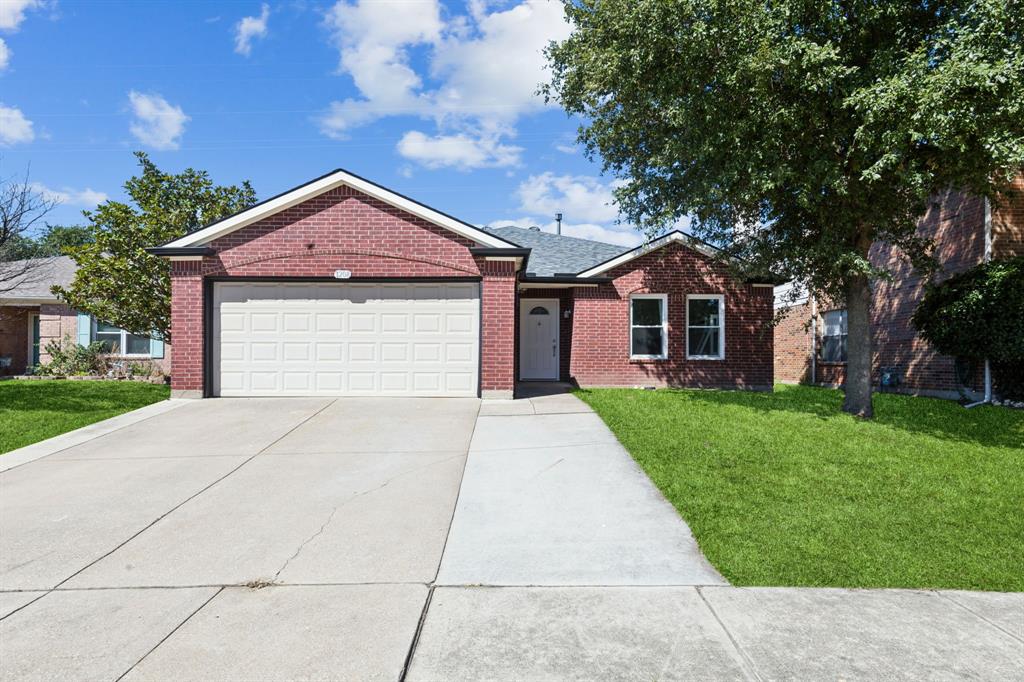 Cheyenne Ct, Saginaw, TX 76131