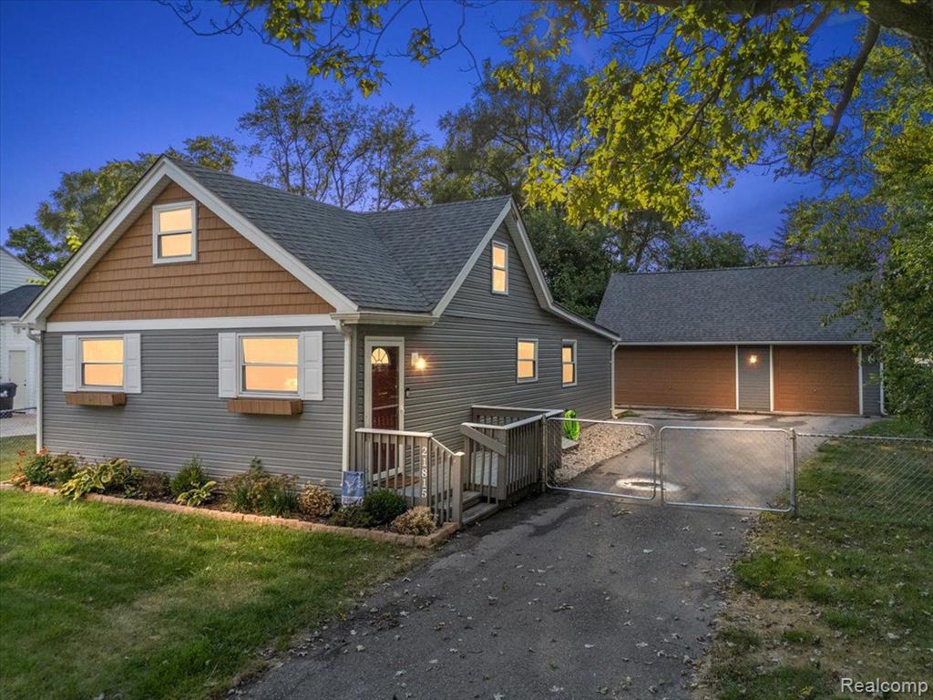 Albion Ave, Farmington Hills, MI 48336