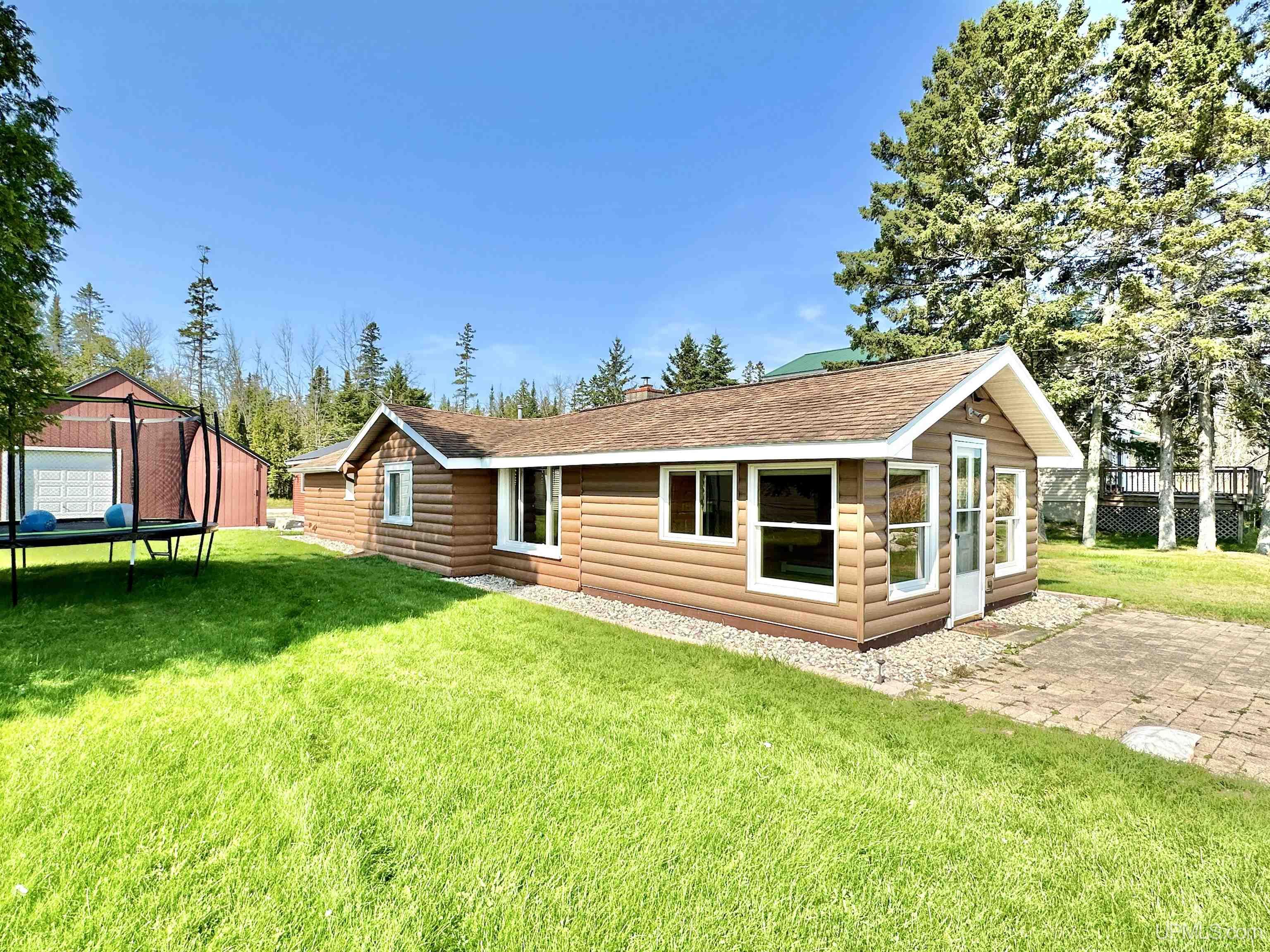 24.25 Ln, Gladstone, MI 49837