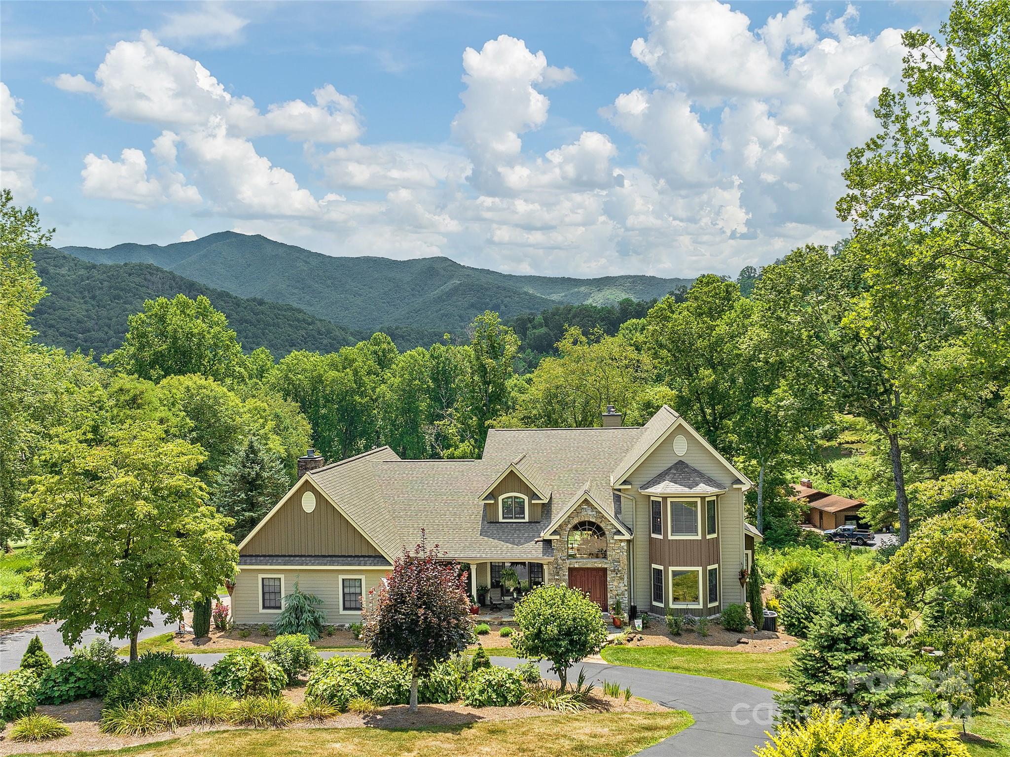 Country Club Dr, Canton, NC 28716