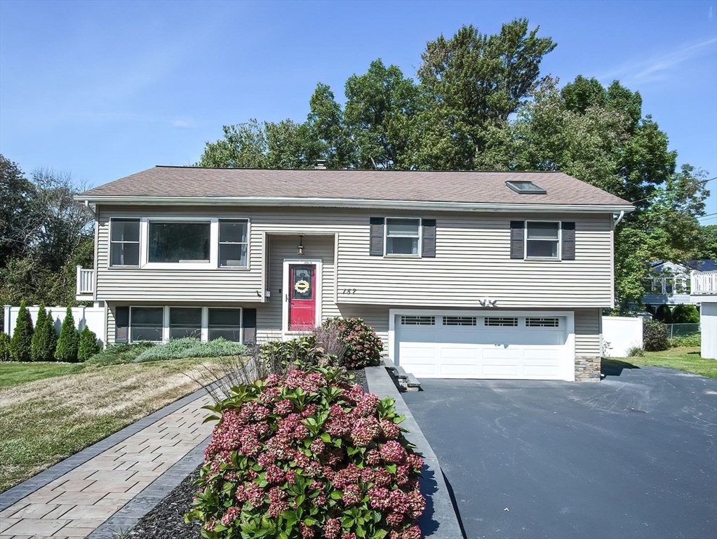 Star Ave, Woonsocket, RI 02895