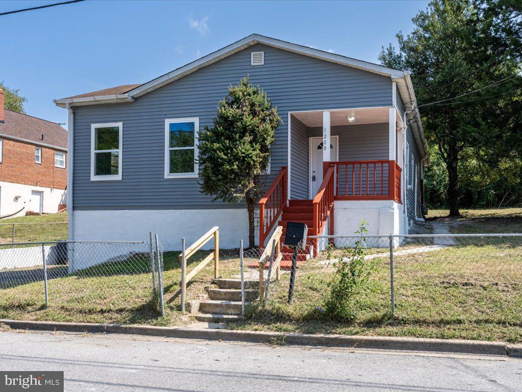 Elfin Ave, Capitol Heights, MD 20743