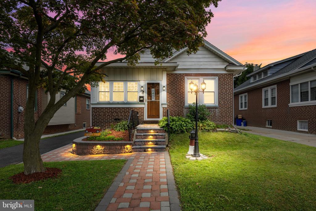 Mercer St, Gloucester City, NJ 08030