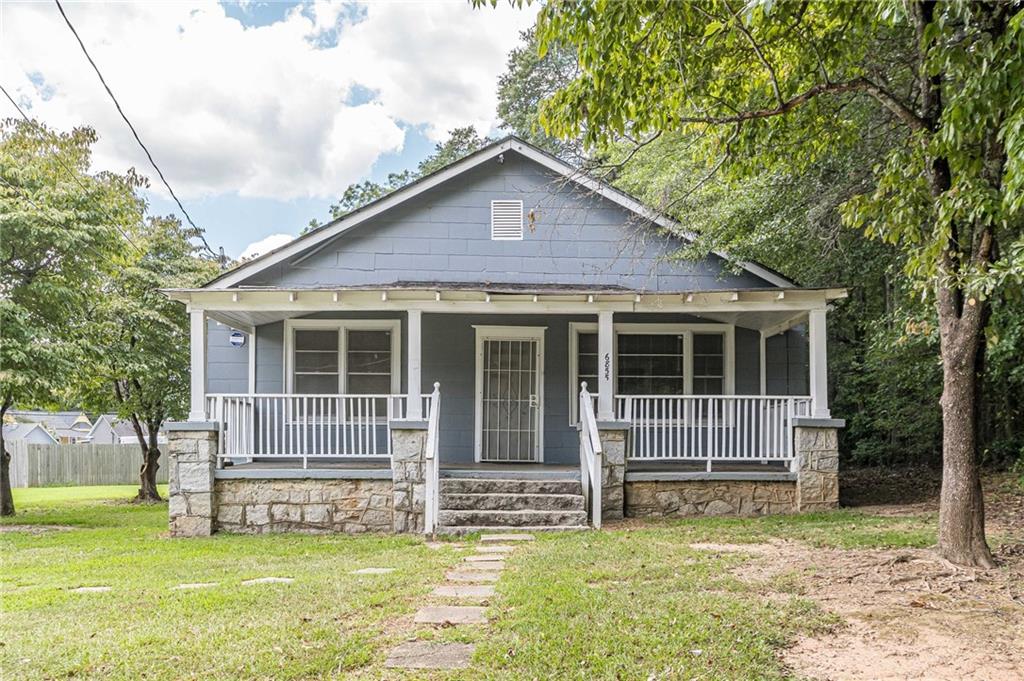 Parkway Dr, Lithonia, GA 30058
