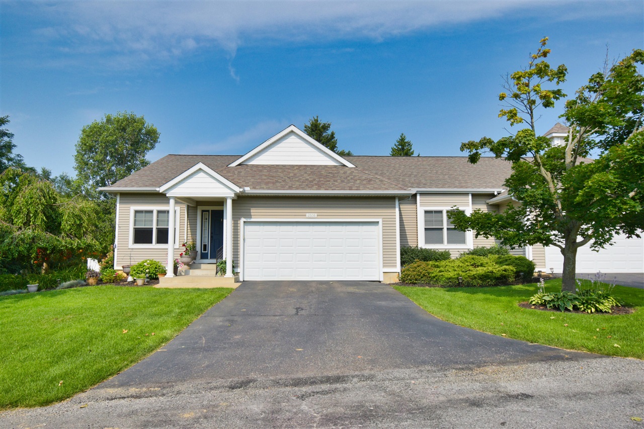 Medinah Ln, Benton Harbor, MI 49022