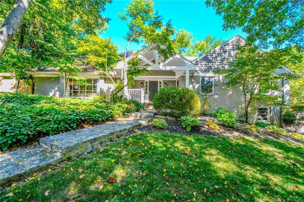 Lookout Dr, Oakwood, OH 45419
