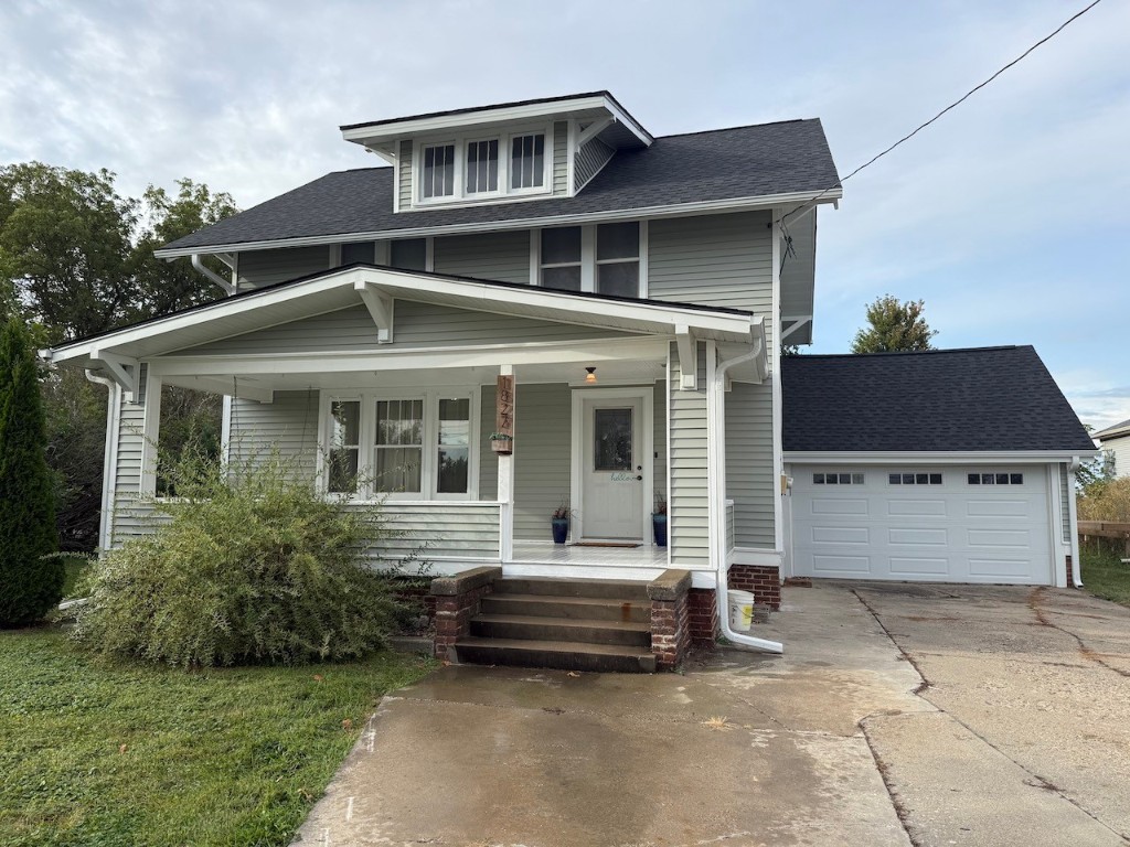 6th Ave, Grinnell, IA 50112