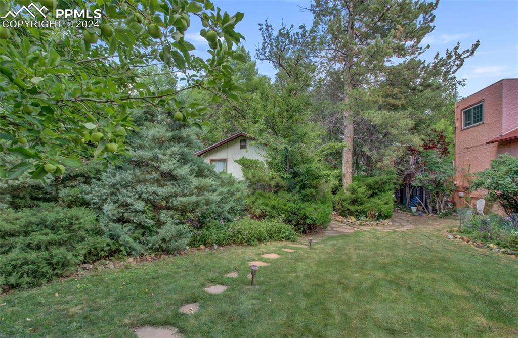 Cheyenne Blvd, Colorado Springs, CO 80905