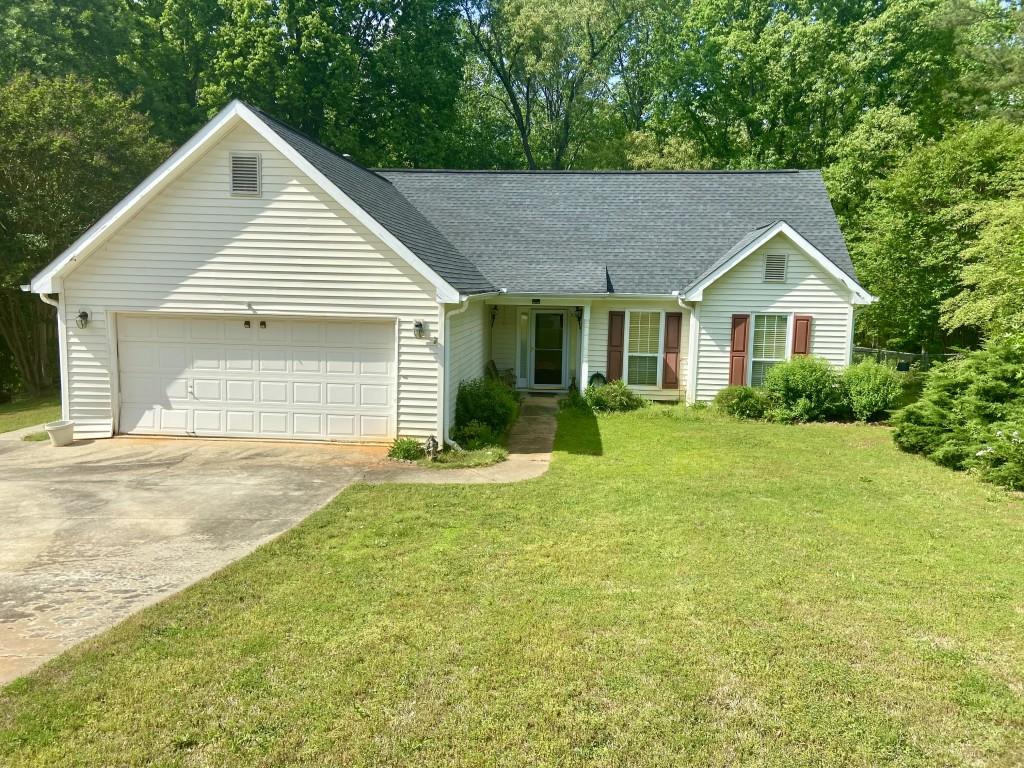 Lark Rd, Covington, GA 30016