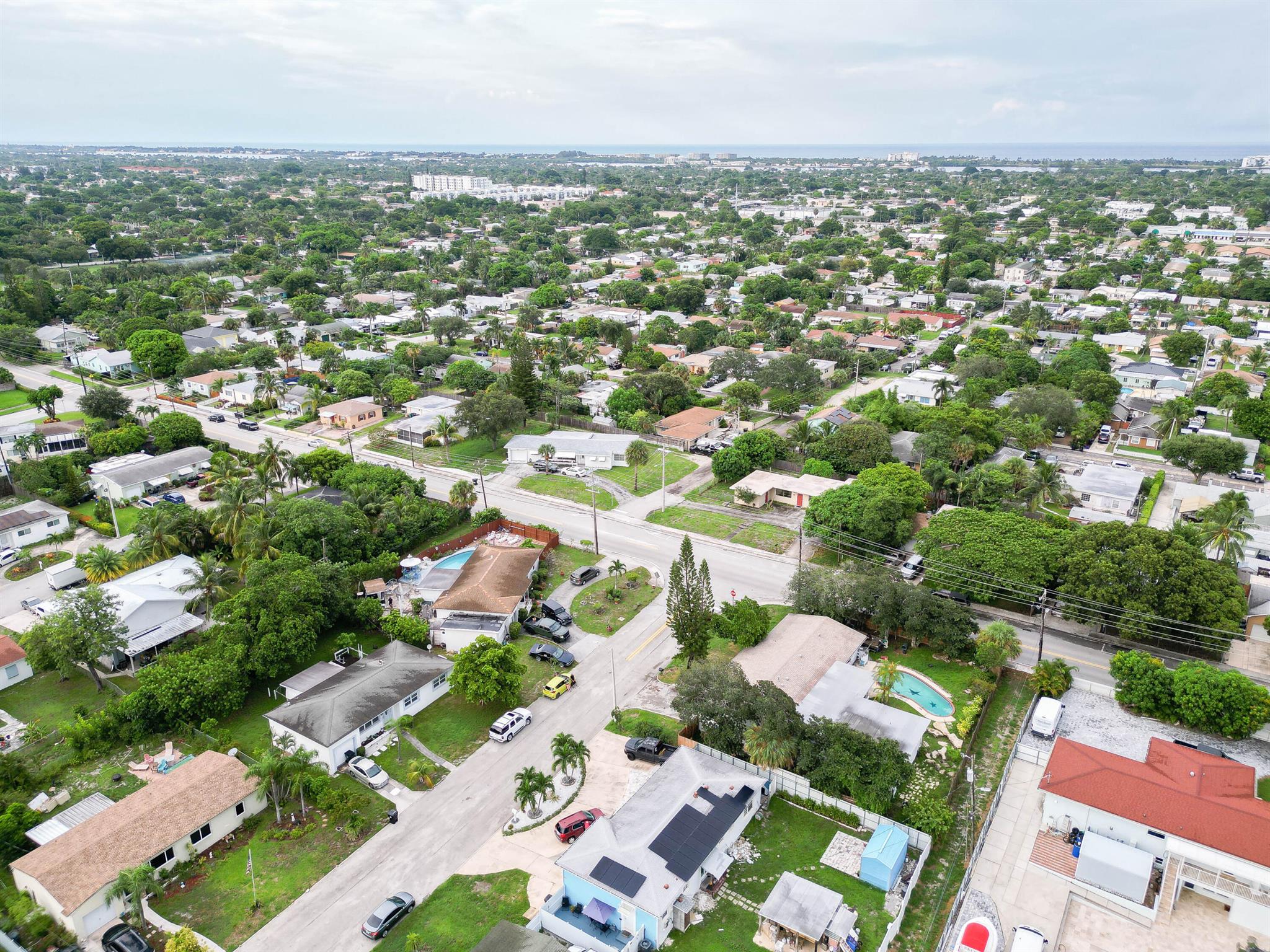 12th Ave, Lake Worth Beach, FL 33460