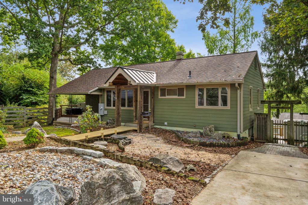 Autre Ct, Rockville, MD 20851
