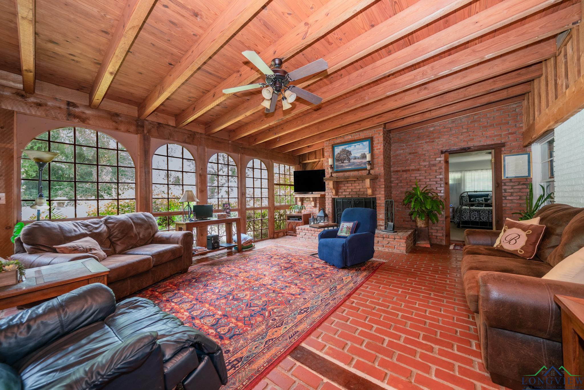 Marshall Ave, Longview, TX 75604