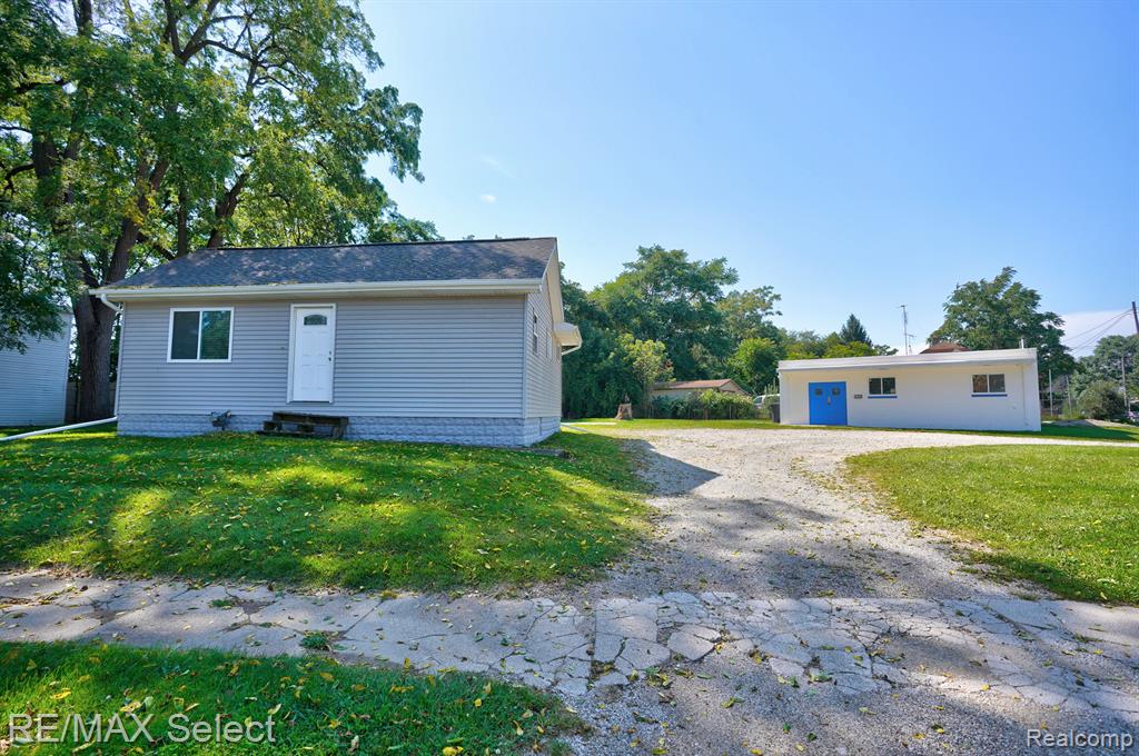 Grand Traverse St, Flint, MI 48503