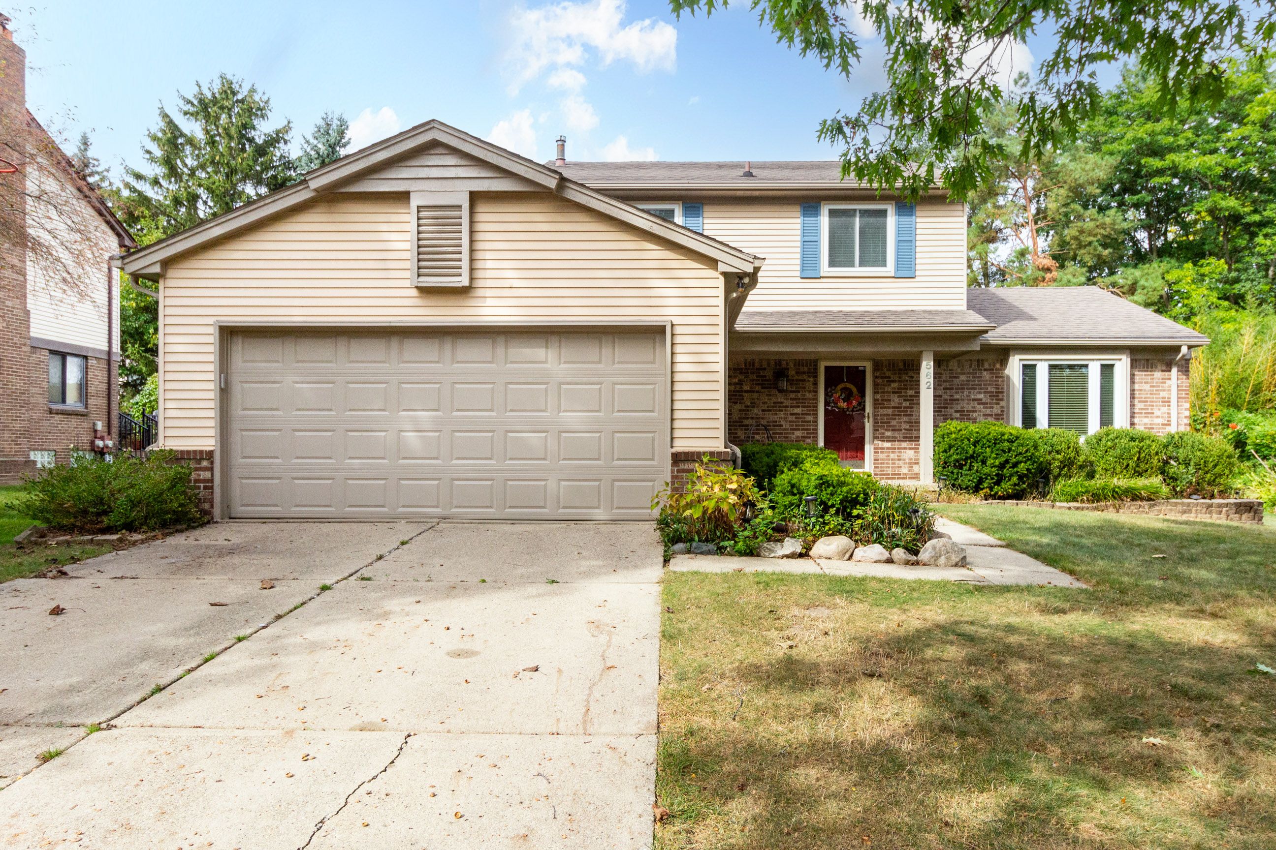 Lockport Rd, Rochester, MI 48307