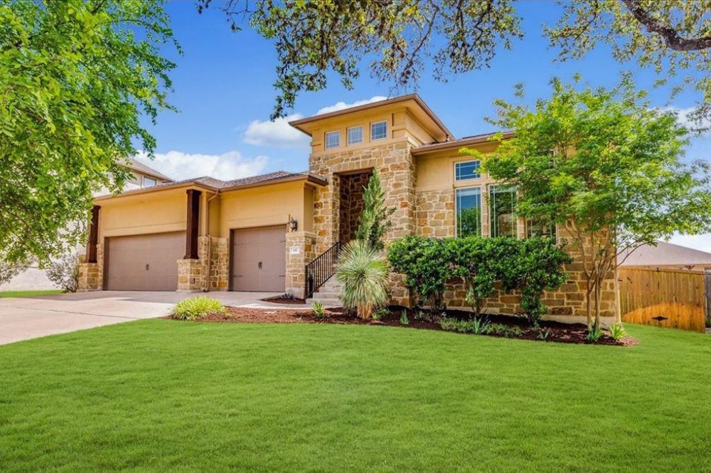 Brins Way, Dripping Springs, TX 78620