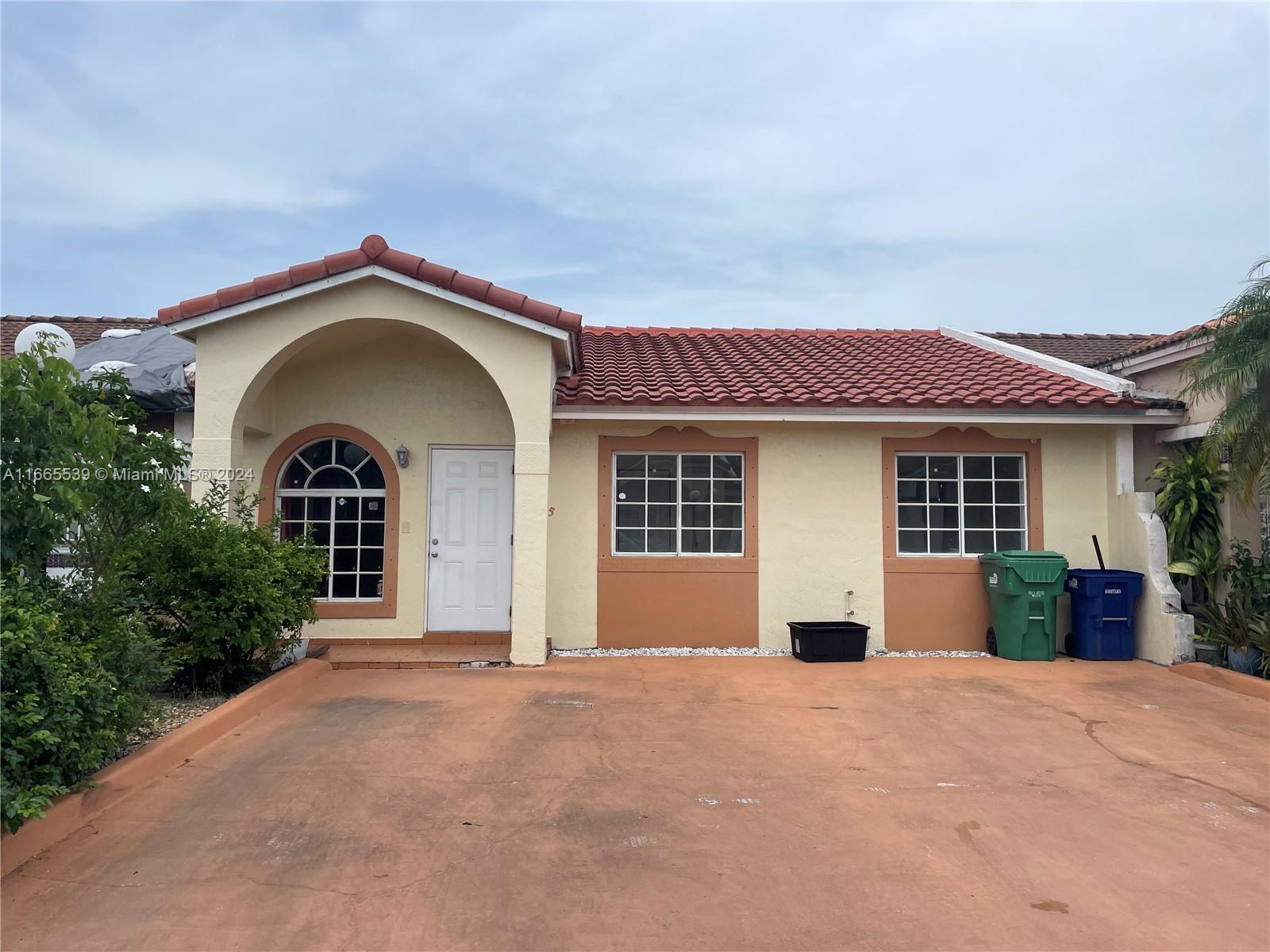 181st Ter, Hialeah, FL 33015
