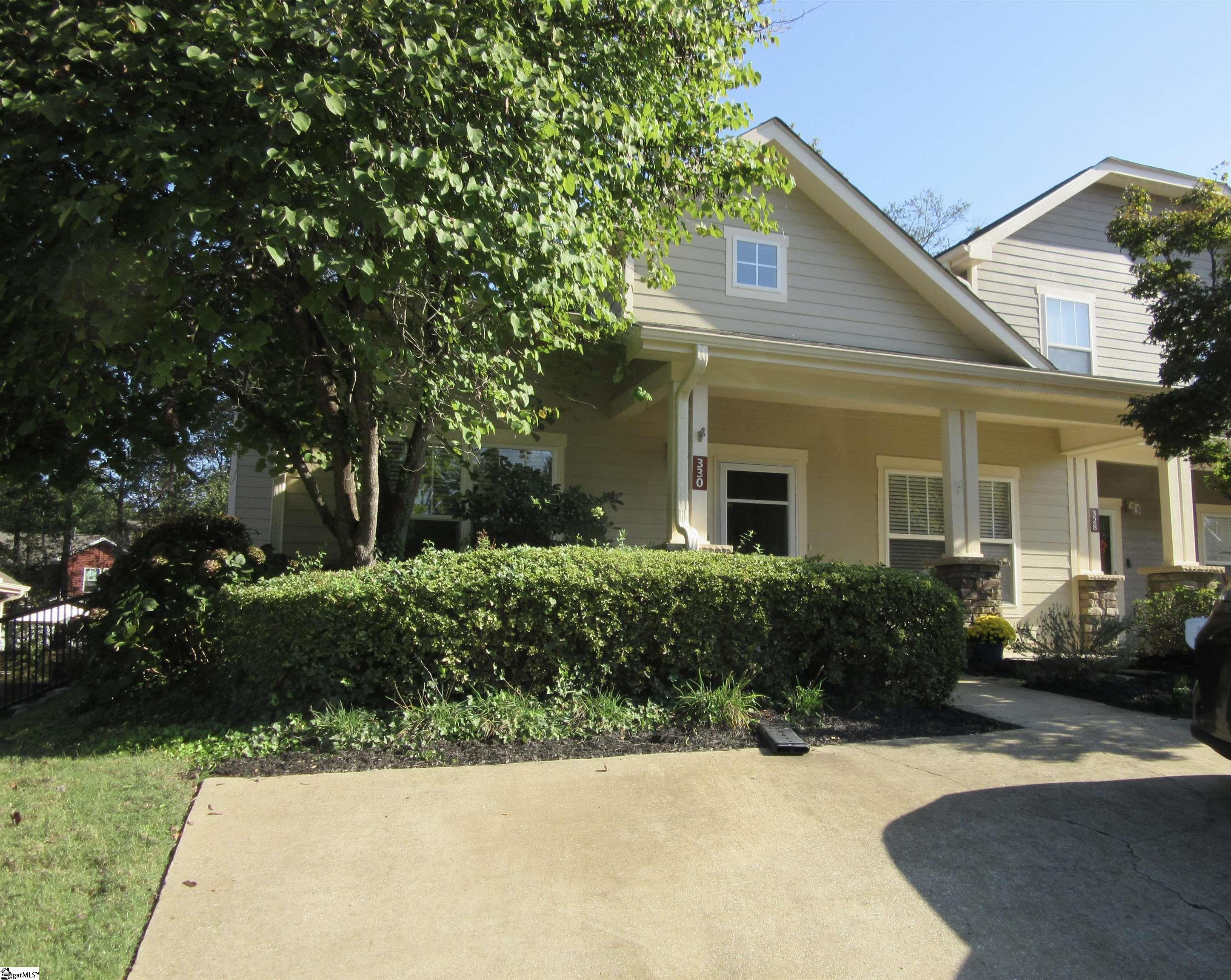 Shallow Dr, Taylors, SC 29687
