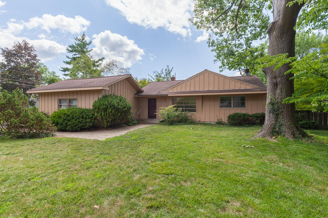 River Acres Dr, Tecumseh, MI 49286