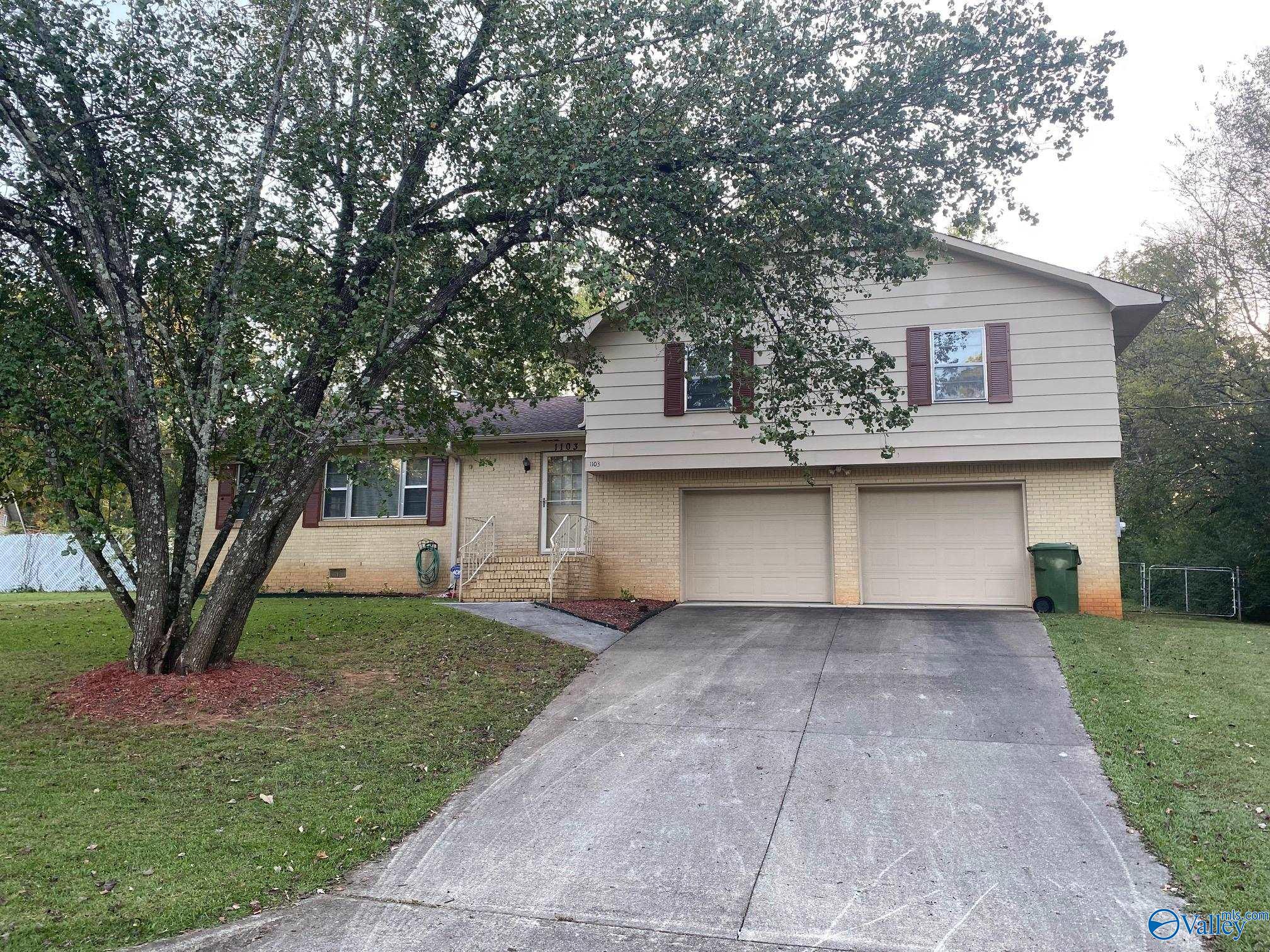 Oster Dr, Huntsville, AL 35816